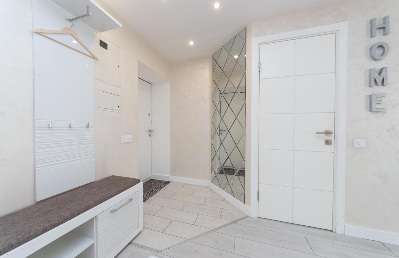 Апартаменты Flat24 On Lesi Ukrainki 3 Киев Экстерьер фото