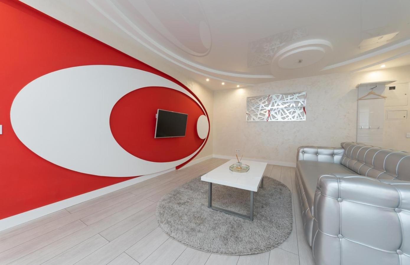 Апартаменты Flat24 On Lesi Ukrainki 3 Киев Экстерьер фото