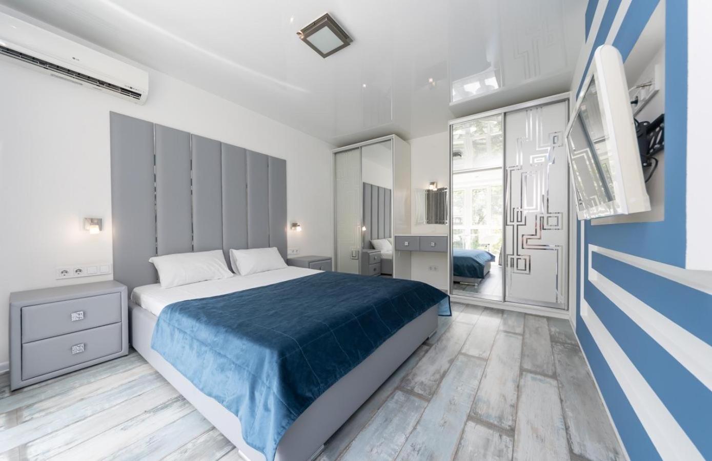 Апартаменты Flat24 On Lesi Ukrainki 3 Киев Экстерьер фото